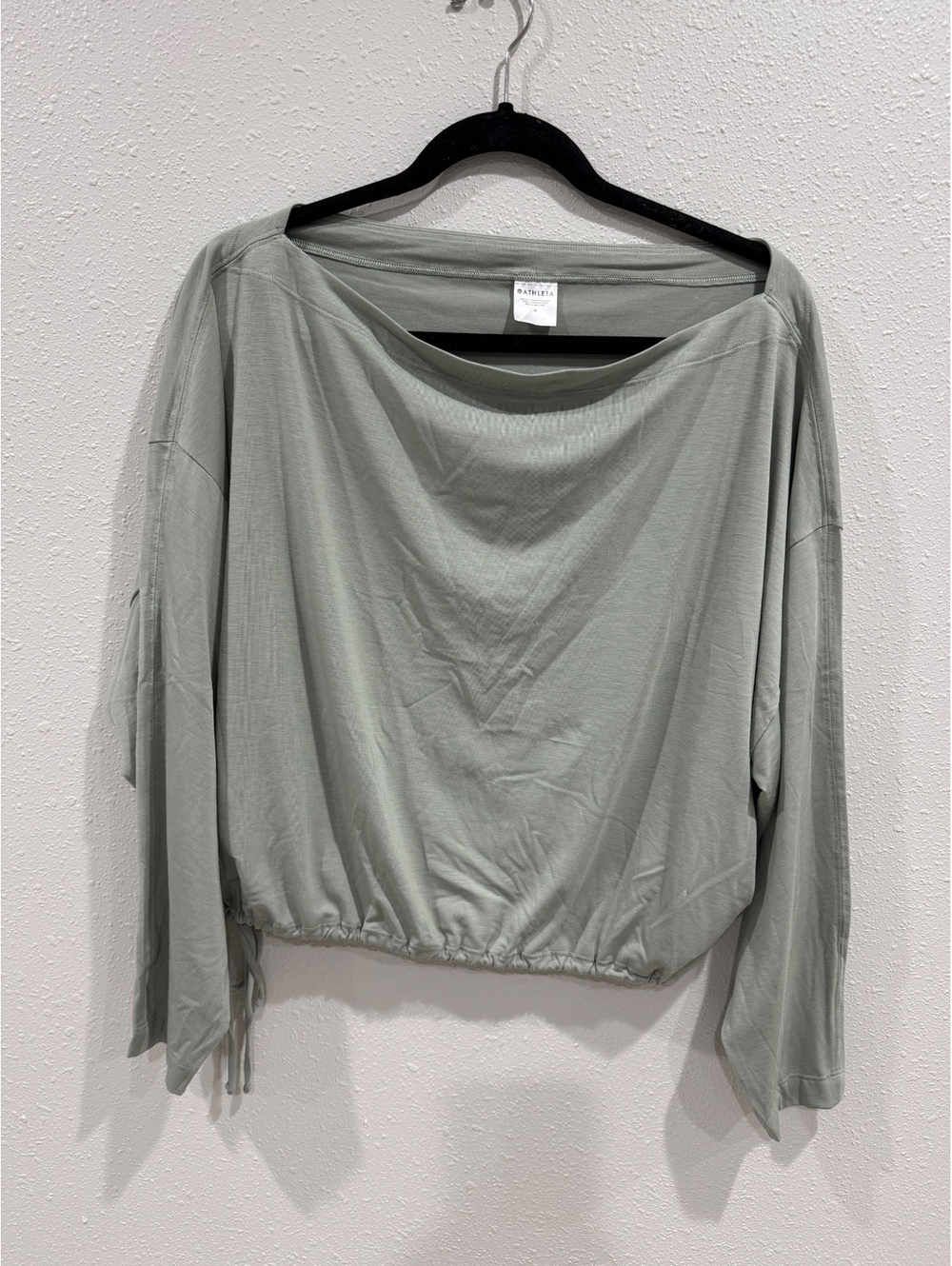 Athleta Women’s Medium Sage Green Draped Boat Neck Long Sleeve Cinch Hem Top